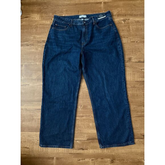 Abercrombie & Fitch Curve Love Hight Rise Loose jeans 33 short - Picture 6 of 9